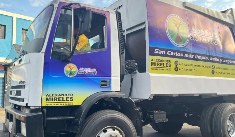 alcalde alexander mireles puso marcha nueva flota