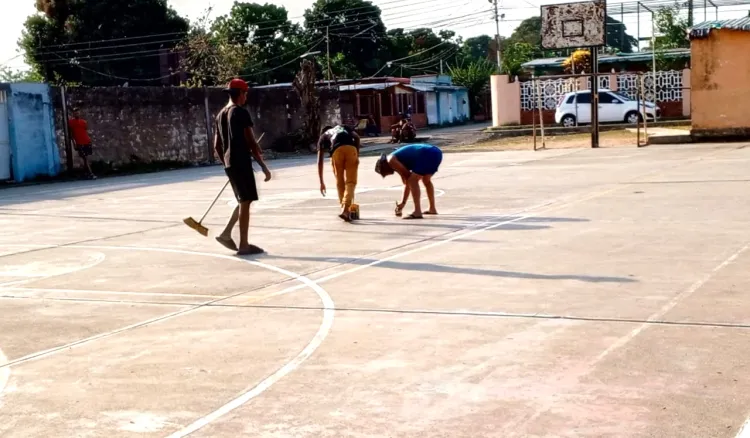 amador solicitan cancha zona