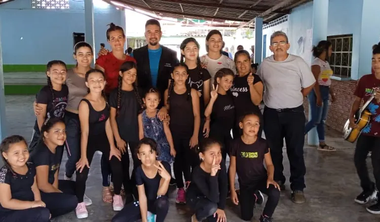con éxito plan vacacional formación artística