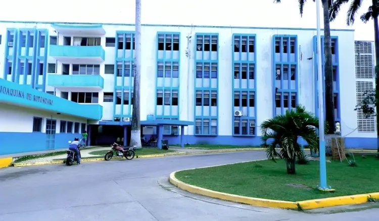 tres personas intoxicadas escuela desconocido