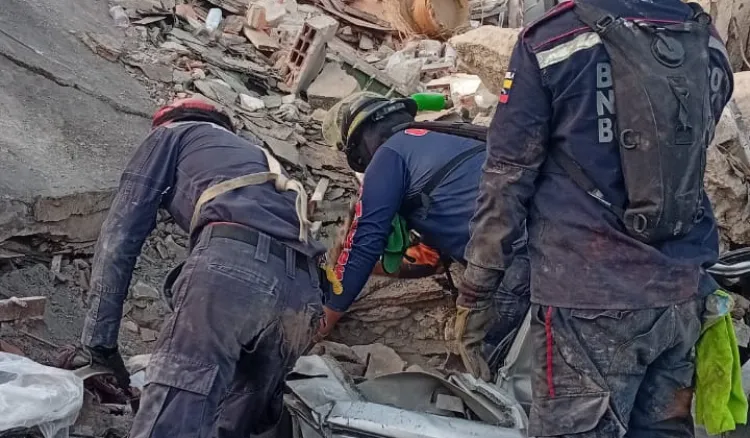 del bomberos cojedes continúan labores búsqueda rescate zonas afectadas