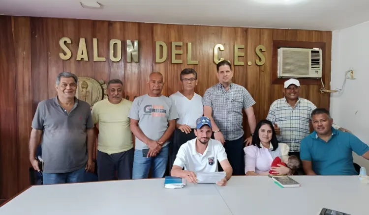 plataforma unitaria renuncia del presidente